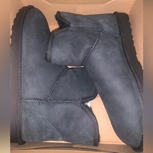 WOOL SHEARLING SHORT BOOTS